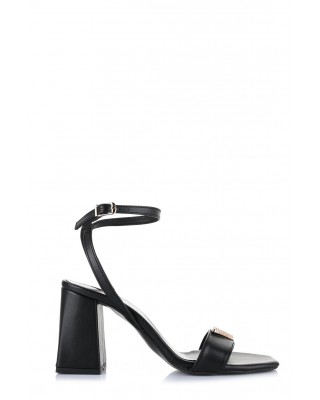 Γυναικεία μαύρα δερμάτινα πέδιλα - Mariella Fabiani 2482/7 Γυναικεία μαύρα δερμάτινα πέδιλα - Mariella Fabiani 2482/7