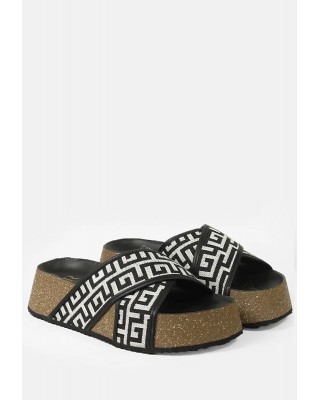 Γυναικεία δερμάτινα σανδάλια χιαστί με μαίανδρο - MR 84400011 Γυναικεία δερμάτινα σανδάλια χιαστί με μαίανδρο - MR 84400011