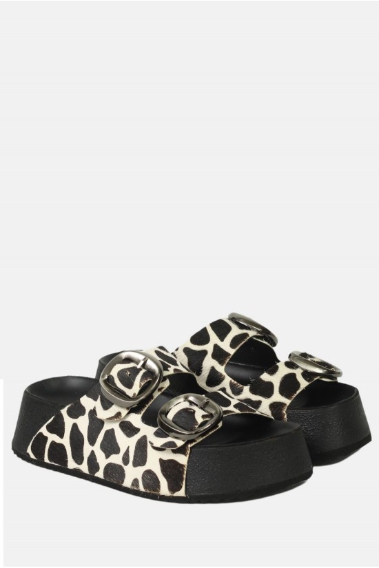 Γυναικεία δερμάτινα σανδάλια animal print - MR 8400015