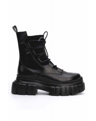 Black Women's Boots with Lace and Tractor Sole Favela - 011600097200138