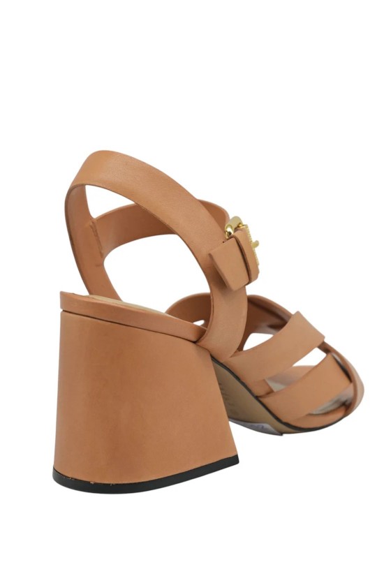 Γυναικεία καφέ δερμάτινα πέδιλα - Schutz S2056201710007