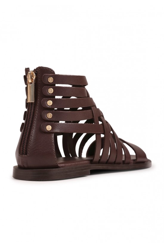 Γυναικεία φλατ δερμάτινα καφέ σανδάλια - Bronx Kenn-y 85095